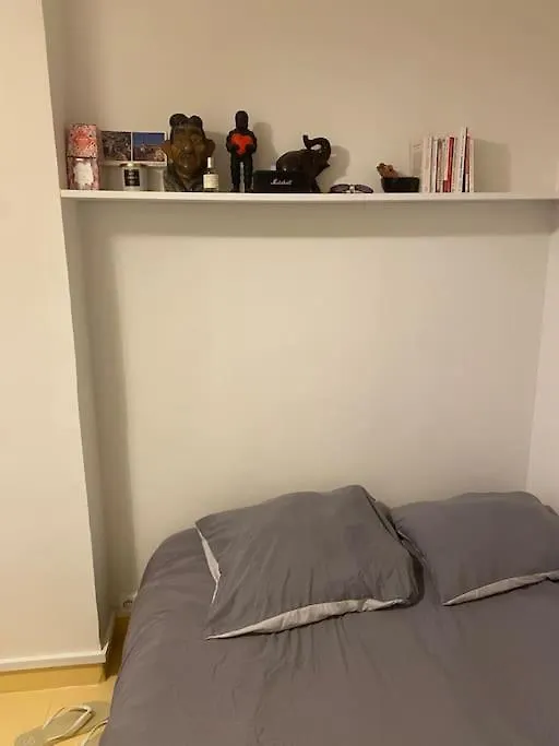 Studio 13m2completement * Paris