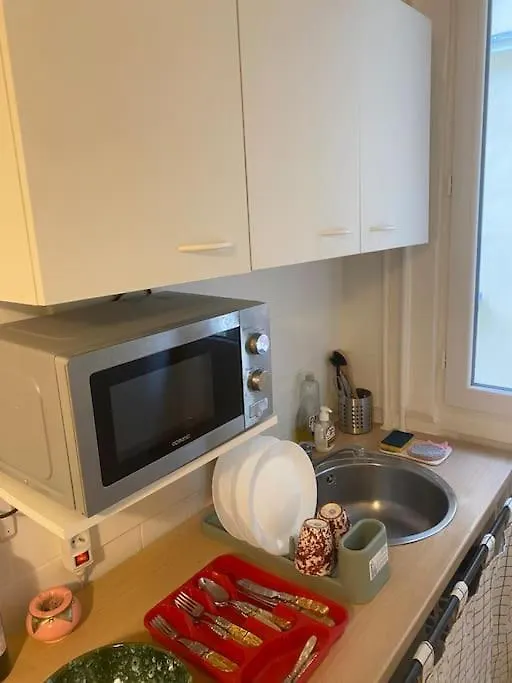 Studio 13m2completement * París